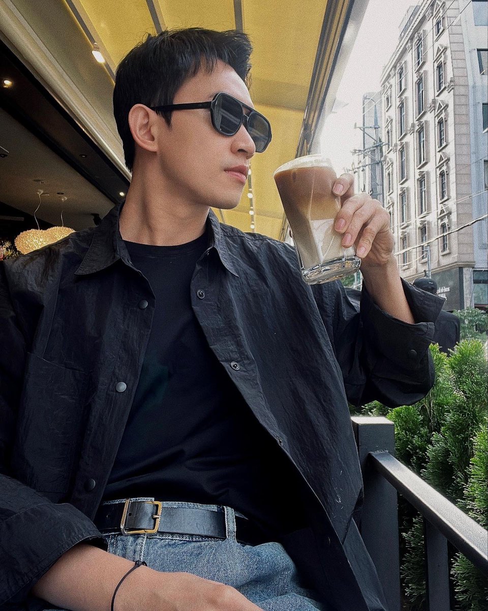 vongoccanh's tweet photo. Hãy để hết năng lực lắng nghe sự sống nơi chính mình ☕️

#Niceweekend https://t.co/PpAIqdEKns