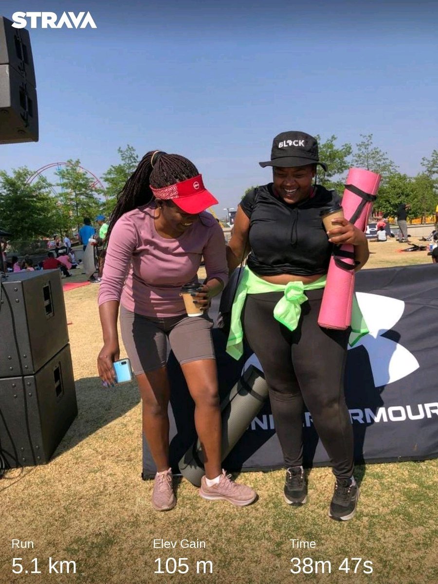 vhalitshi's tweet photo. Finally got to join the #uatrain 
#VhalitshiOnTheRun #RunningWithTumiSole #BodyRentPaid #IPaintedMyRun @RunningWithTum1 #RunningWithLulubel #fetchyourbody2022 @PaintFunRace https://t.co/LBRJpW57mP