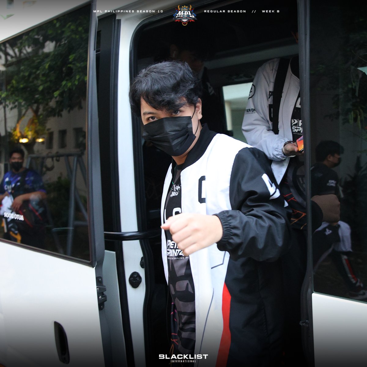 BLACKLISTINTL's tweet photo. Back to his fearsome form 😤

Our prince refused to die in both their games earlier despite bringing back the aggressive Filipino Sniper 🎯

@OhebOfficial | #BBCComeback #MPLPH #BreakTheCode https://t.co/uvmoQ0lMO8