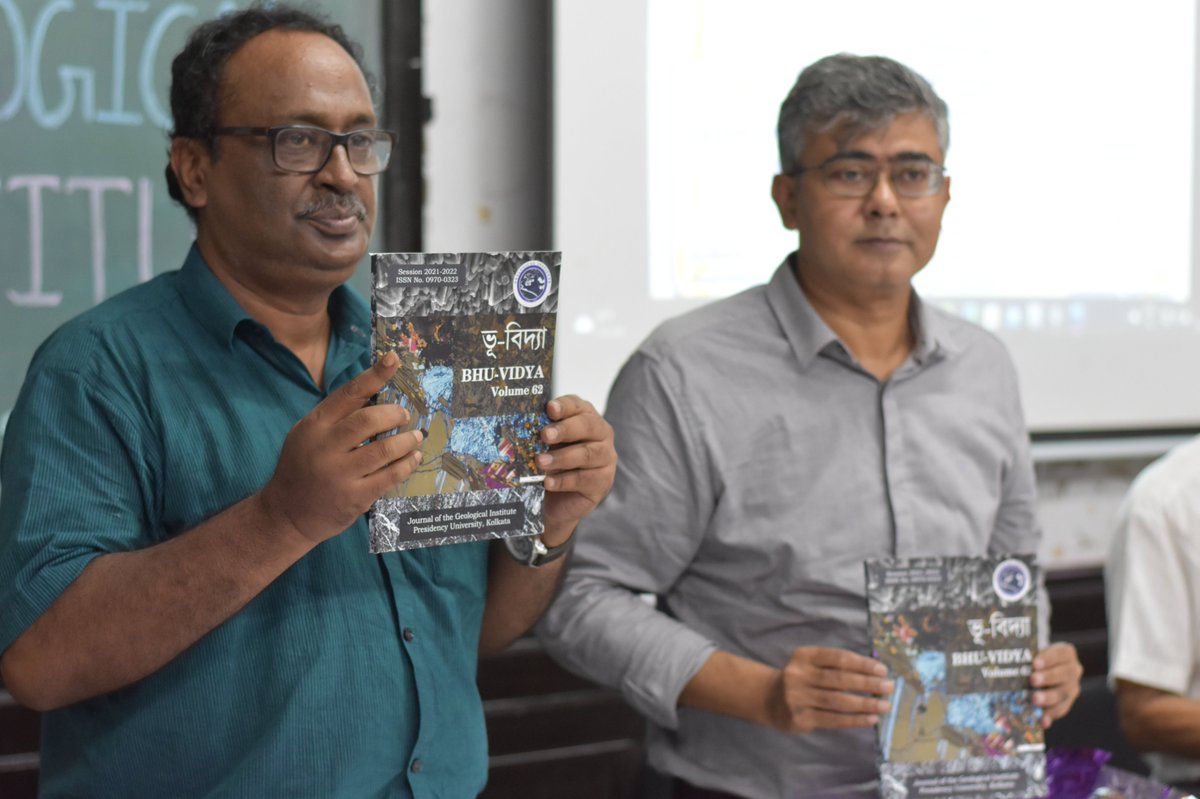 INDeep_earth's tweet photo. Earlier this week, we published our annual departmental journal Bhu-Vidya at the 99th Annual General Meeting of the Geological Institute. It was an excellent opportunity for me to serve as the editor of the 62nd Edition of Bhu-Vidya 😁🔥

#gipresidencyuni #bhuvidya https://t.co/lTddNn5n91