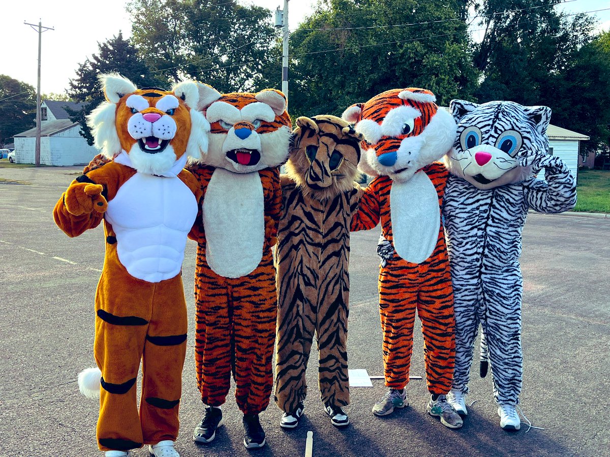 Take your best guess of which 🐅 ⚾️ player is who! Clues from left to right! 1. Minnesota boy who can often be seen in a cutoff 2. Self-proclaimed professional hunter 3. Hometown Freshman 4. Legend has it he’s never shaved his mustache 5. Power Hitter from The Hawkeye State