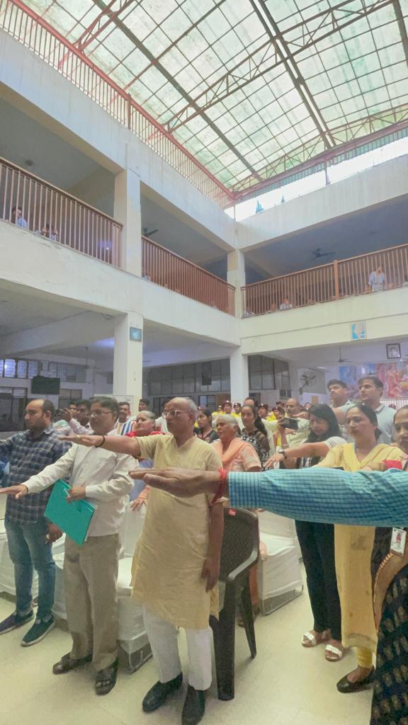 YuvaNorth's tweet photo. Launching nationwide month-long ‘#CleanIndia 2.0 for District North Delhi under the guidance of DM North Delhi R Meneka. This mission is the biggest social initiative taken up by the Indian Government to enhance hygiene standards. #cleanliness #CleanIndiawithYuva
@DMNorthdistt https://t.co/yo1JeL0kNN
