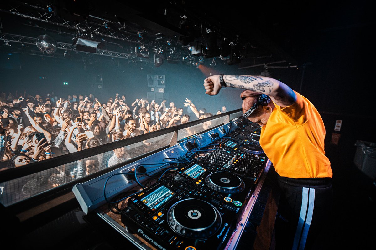jessbaysdj's tweet photo. And just like that summer is over! 🥹 42 shows, 40+ flights, 30+ trains &amp; one very happy girl! 🤍 Ticked off some bucket list bookings! Thank you to all the promoters, clubs, events that have had me &amp; to all the ravers… it’s been a pleasure &amp; also my incredible team! 🥰 https://t.co/9CvLcsBmBZ