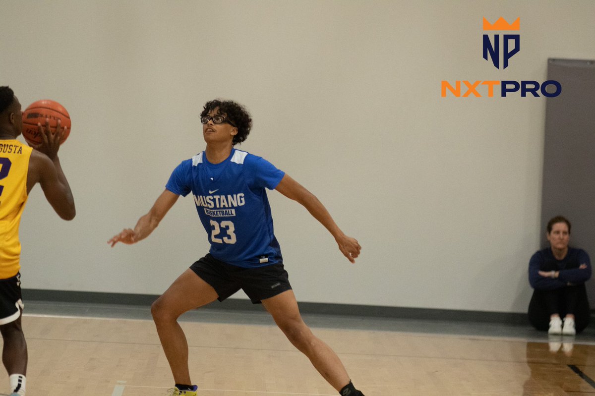 NXTPROMidwest's tweet photo. Millard North is a team that has weapons all over, and if one man isn’t scoring, someone else is.

Shooters on the court at all times, guards who can get to the rim through purposeful dribble combinations, and a spacing that is unmatched by anyone.

#NXTPRO https://t.co/jNQiq3hjrQ