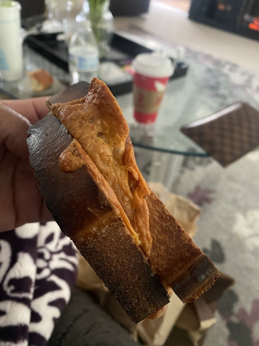 _ttaylie's tweet photo. @panerabread knows they’re wrong for giving me this burnt ass grilled cheese 😒 https://t.co/E2LTLZxggh