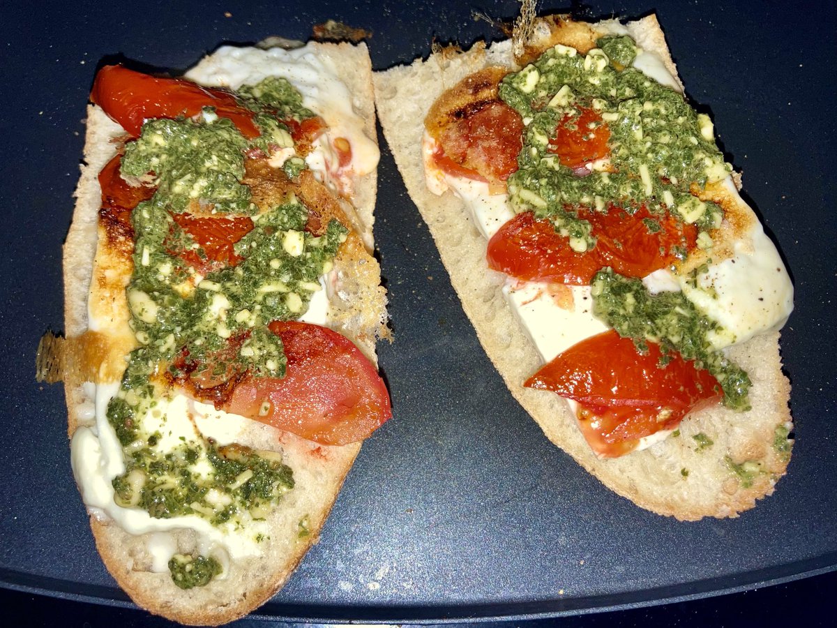 ChefSalisbury's tweet image. Leftovers being rustled up into something fabulous. 

Yesterday’s baguette. The last of the feta and the homemade pesto with the last of the tomatoes. 

Heated in the panini press. 

Simple and fabulous. 

#privatechef
#performancechef
#eliteathlete
