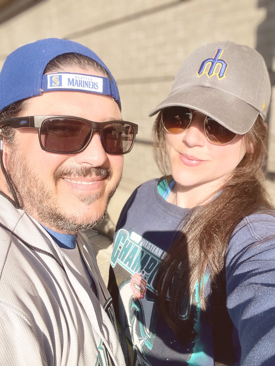 tanessasestito's tweet photo. Playoff spot ☑️ you know what's next!
Wearing the ‘97 sweatshirt for luck again! ⁦⁦@Mariners⁩ we are rooting from⁩:
section 114, row 27, seats 13 &amp; 14 #seausrise #droughtlessinseattle #mariners #whereiroot #droughtended #raleightime https://t.co/cCVEt1Zqip