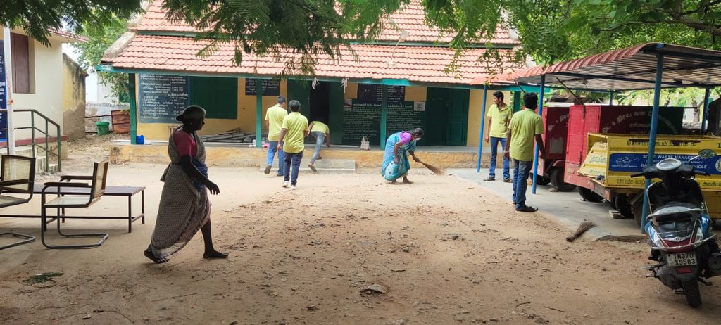 nsskpriet's tweet photo. Team NSS-UBA of KPR Institute of Engineering and Technology, conducted a cleanIndia 2.0 campaign at Rasipalayam village on 01.10.2022. 36 kilograms of plastic and paper solid waste were collected by 8 male volunteers and handed over to the panchayat office at Rasipalayam village. https://t.co/faJhm6in8Y
