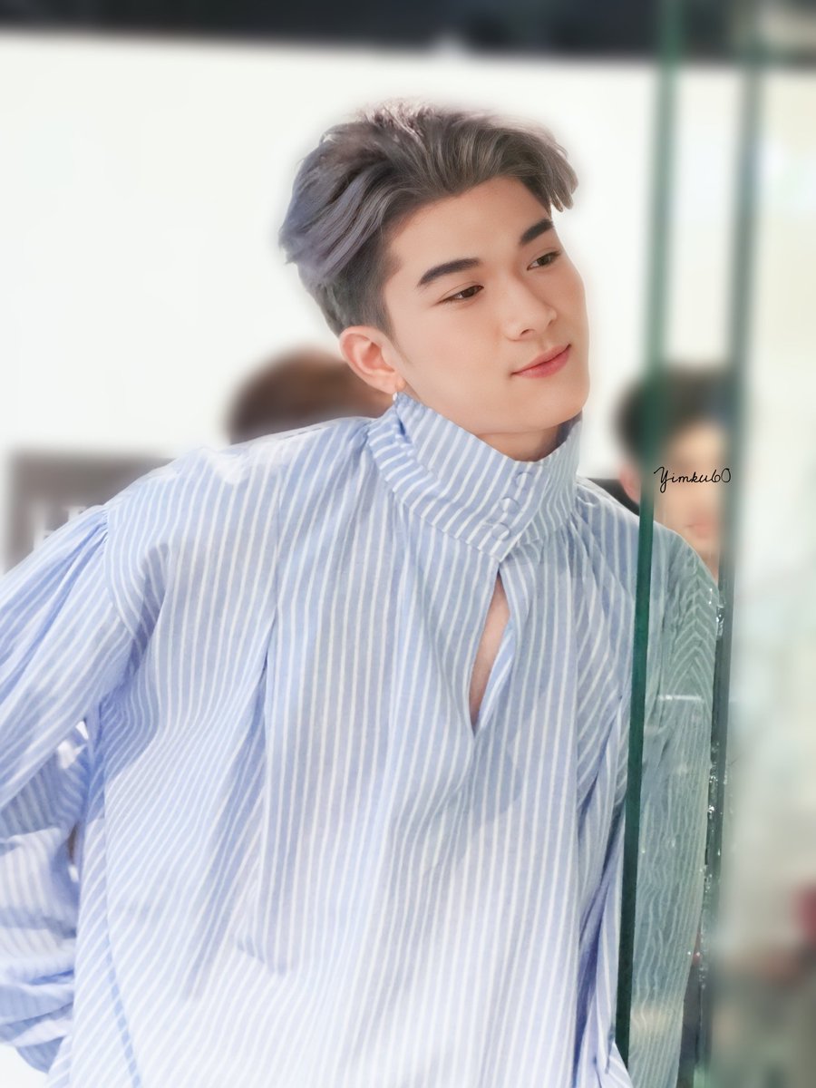 yimku60's tweet photo. เป็นเด็กที่ขี้เล่น มีเสน่ห์นะ 😉
#heidissecret
#HEIDISSECRETXUSEMEREPEAT
#boom_thanut
#YoureMySkyTheSeries
#worldyentertainment https://t.co/zgg8kQoQcY