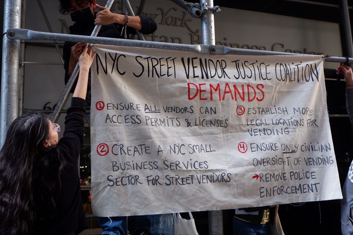 WoodsideMoves's tweet photo. Vendors are a fabric of our city, and they deserve the same dignity and respect just like everyone else. #VendorPower #PermitsNotTickets https://t.co/MLRzZPYNhE