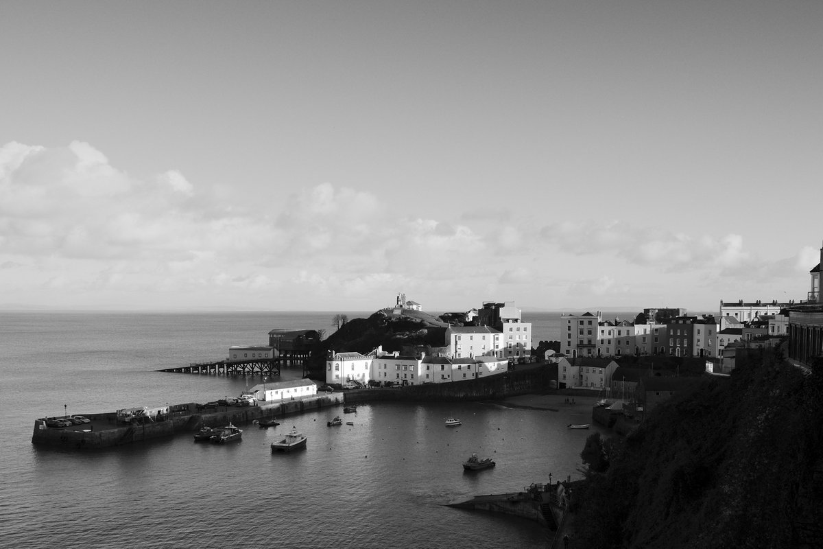 Tenby harbour. 
Equally photogenic in black and white.
#Fujifilm #Xpro1