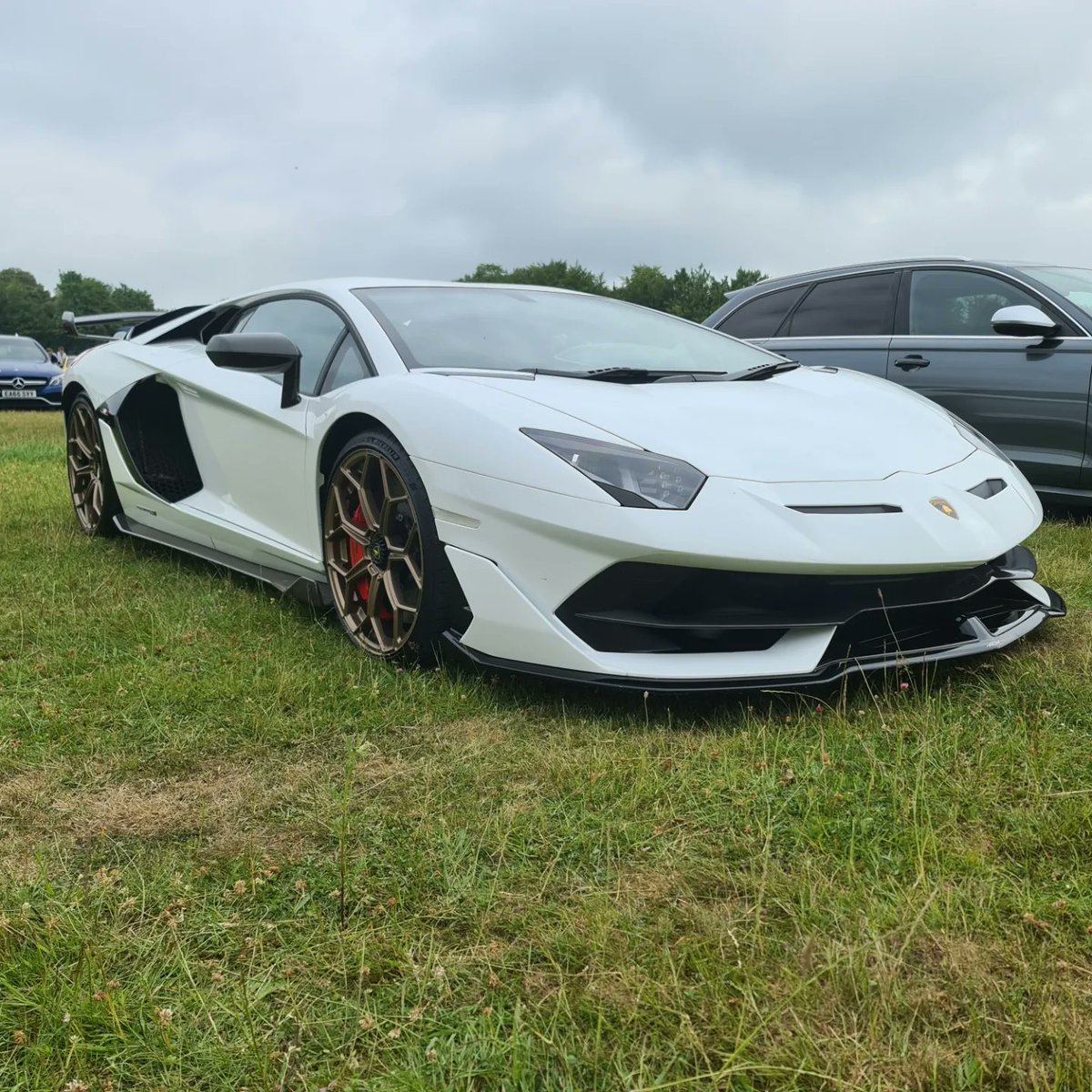 mania_toad's tweet photo. Surely a future classic. The @lamborghini Aventador SVJ. One of the greatest soundtracks of any modern car.
#lamborghini #lamborghiniaventador #lamborghiniaventadorsv #lamborghiniaventadorsvj #aventador #aventadorsv #aventadorsvj #svj #sv #v12 #lamborghinifans #lamborghiniv12 https://t.co/OsuzslwpP8