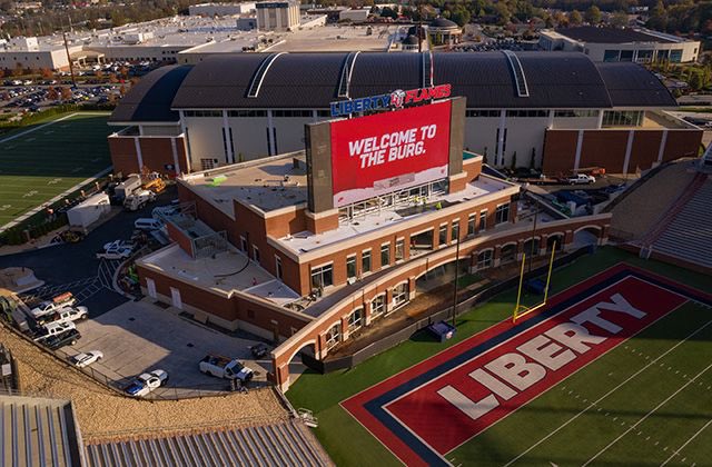 ttgxwjb13's tweet photo. Bless to receive an offer from The Liberty University Flames🔵🔴 @247Sports @JuCoFootballACE @JUCOFFrenzy @LibertyFootball @mauricejharris https://t.co/Jkb1qxcv7M