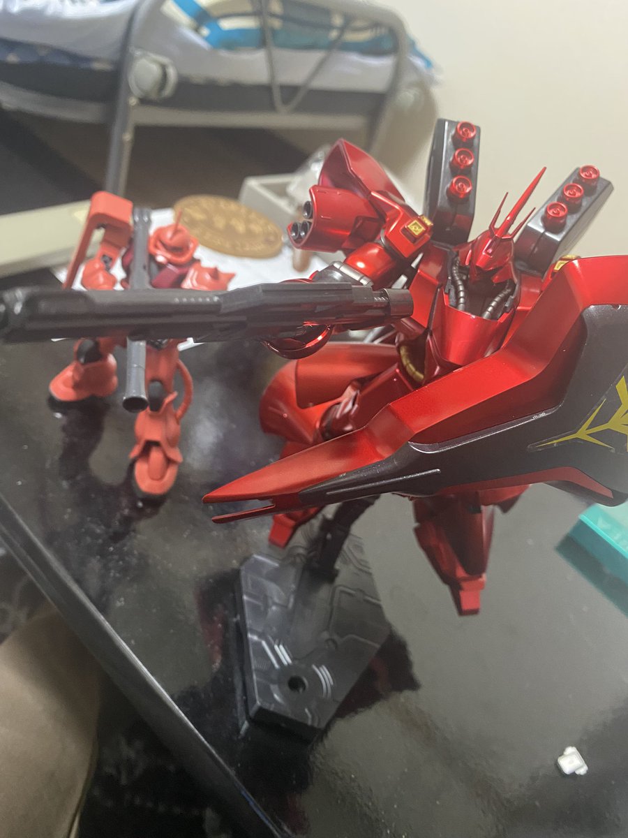edd_611's tweet photo. サザビーカッコいい https://t.co/g1H06WvO77
