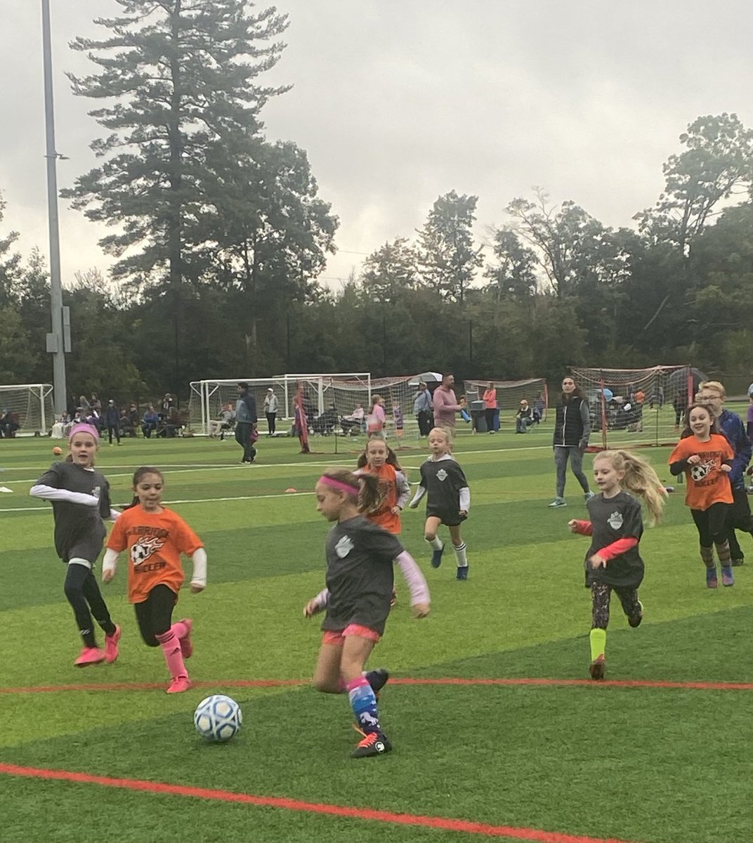 Lopes1stgrade's tweet photo. No amount of rain could keep me away from watching these fierce Warriors on the soccer fiend this morning.  These girls had some moves and those goalies had no fear!  Way to go Warriors! #lovemyfirsties #memuption #mursdinspires https://t.co/dtyYz0PYtc