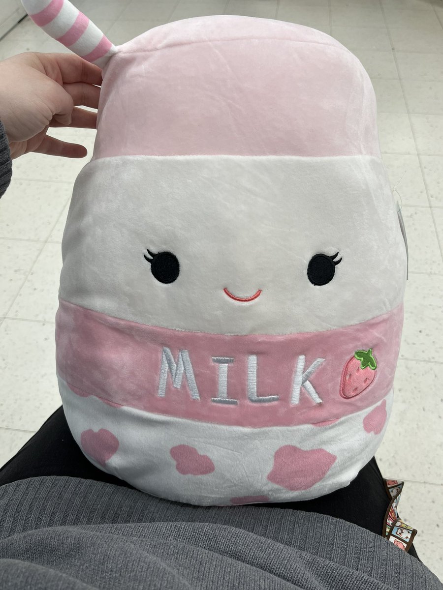 _PrincessAlex's tweet photo. I wake up wittle today

I have my squwishy fwiends and get to do fun activities today

Dis is Bubbles
I named her myself an lov her so much https://t.co/ankYgsYT0b
