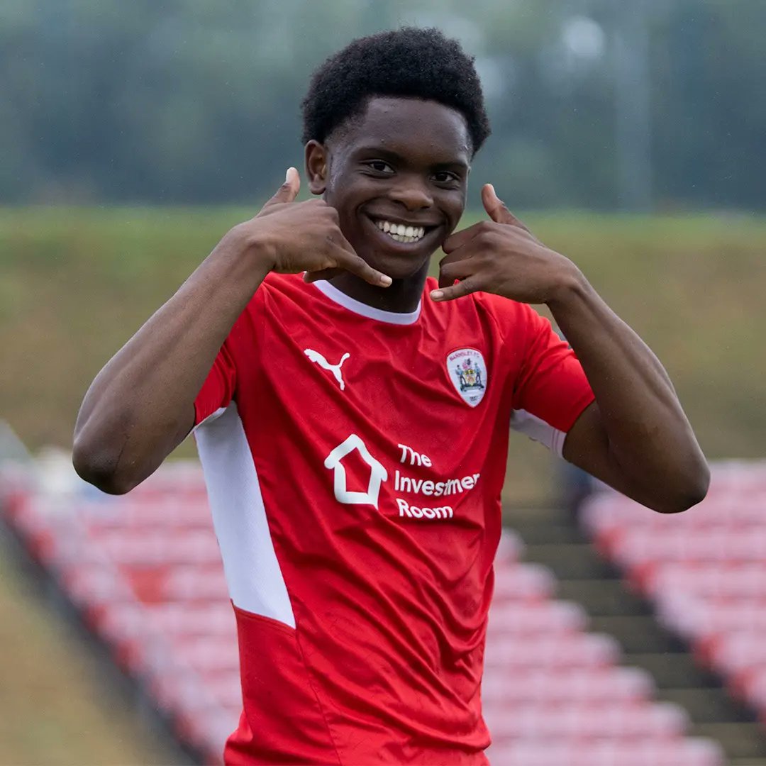 ccongoleeds's tweet photo. ⚽️🇨🇩🏴󠁧󠁢󠁥󠁮󠁧󠁿 When he is on the pitch, he always makes a positive impact. Please let's all cheer on our Emmaisa Nzondo @esnzondo, who currently plays for @AcademyBFC (U18s).

All the best 🌟!

#ActiveLeeds https://t.co/vT7poTcsSr