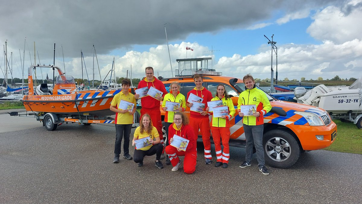 Lifeguardingsexamens vandaag. Met 100% score een mooi resultaat, gefeliciteerd!!
- 3x Junior Lifeguard 
- 4x Lifeguard 
- 3x Lifeguard Chauffeur 
- 1x Lifeguard Schipper
- 1x Senior Lifeguard