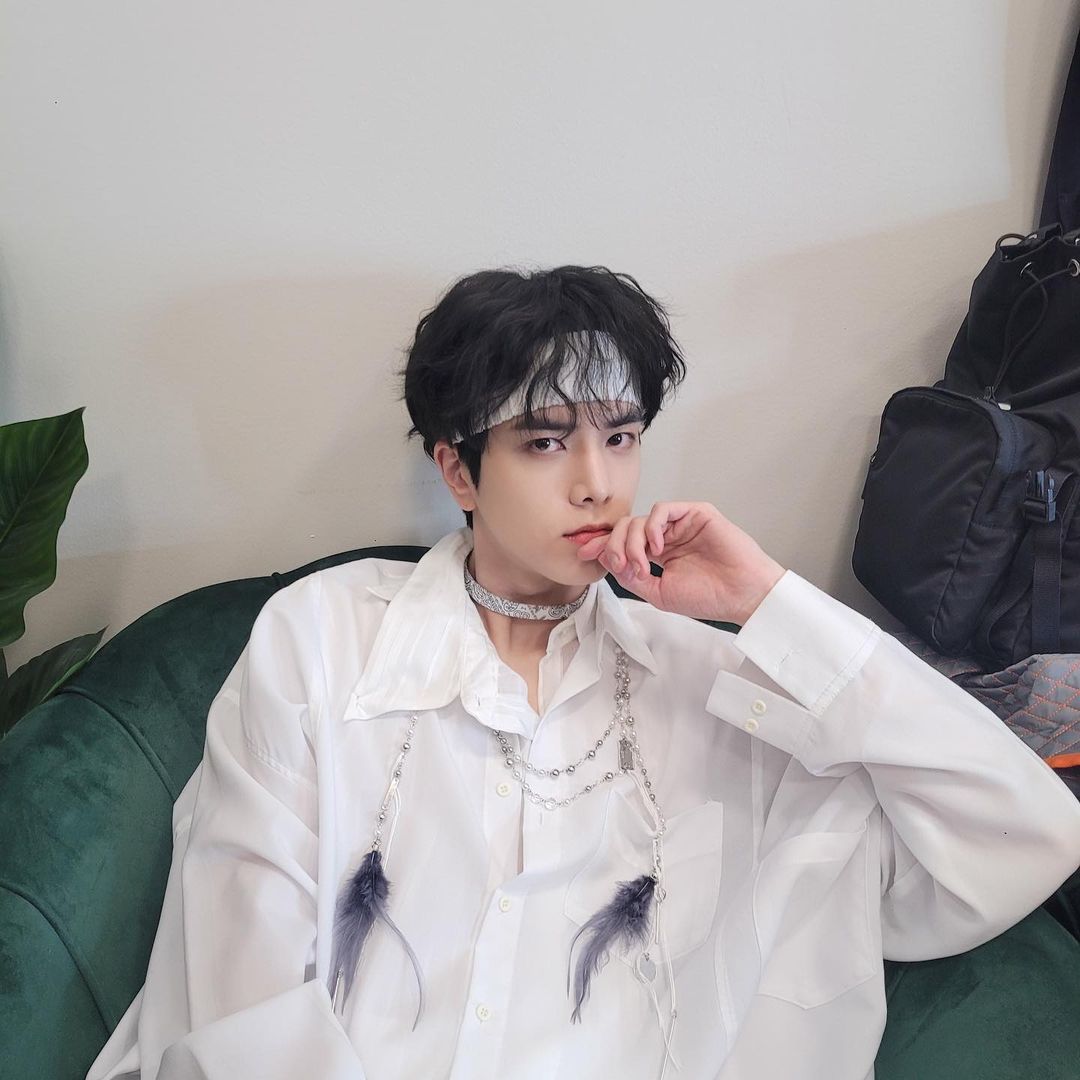 Youbghoon's tweet photo. And... that was us for KCON in Saudi! Thank you so much for coming and cheering for us, The B. For me, it was basically the bestest way ever to spend the Saturday night, so I hope you had a great evening as well! https://t.co/SLMnt0DxUH