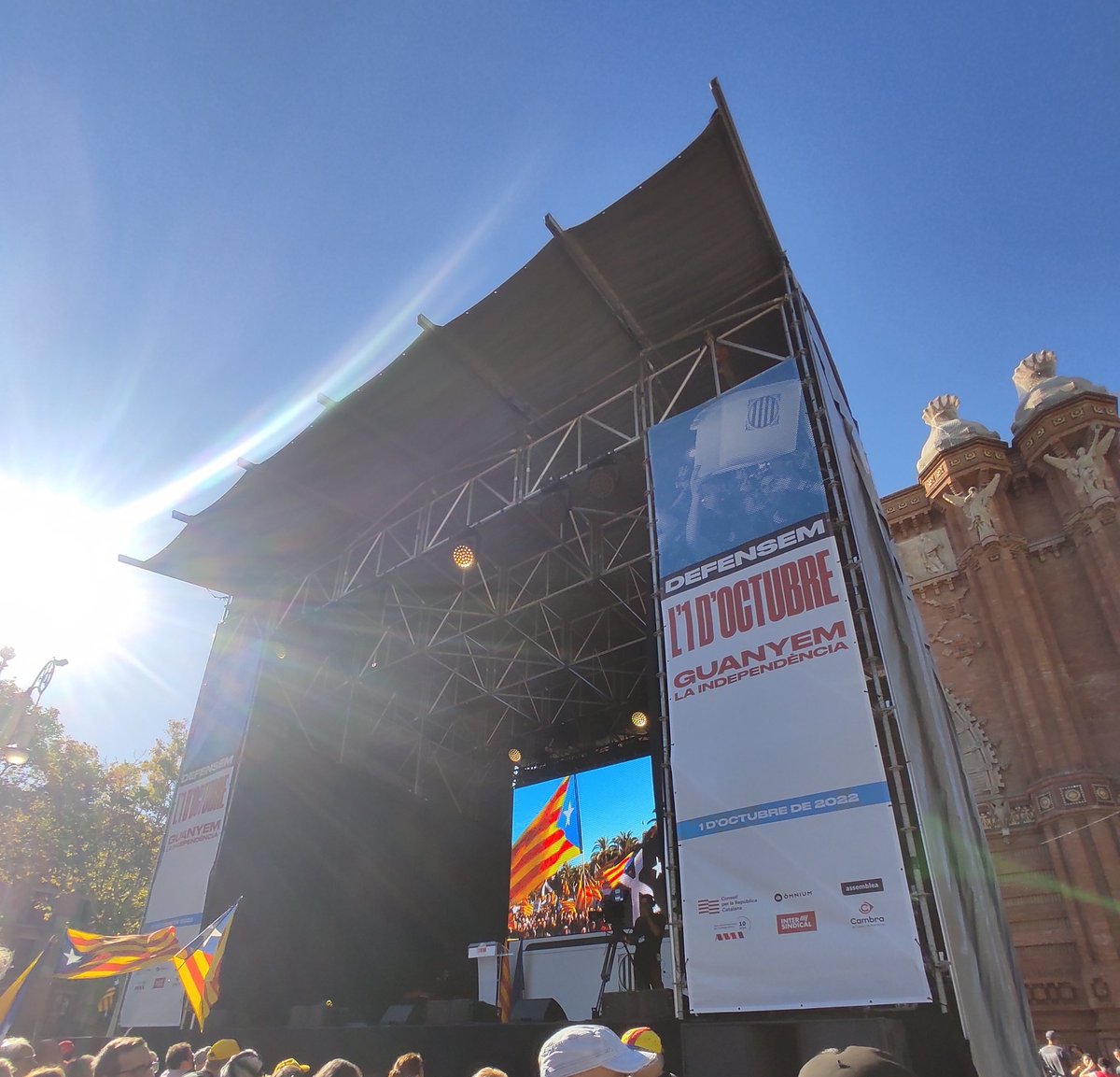 LA INTERSINDICAL tweet media