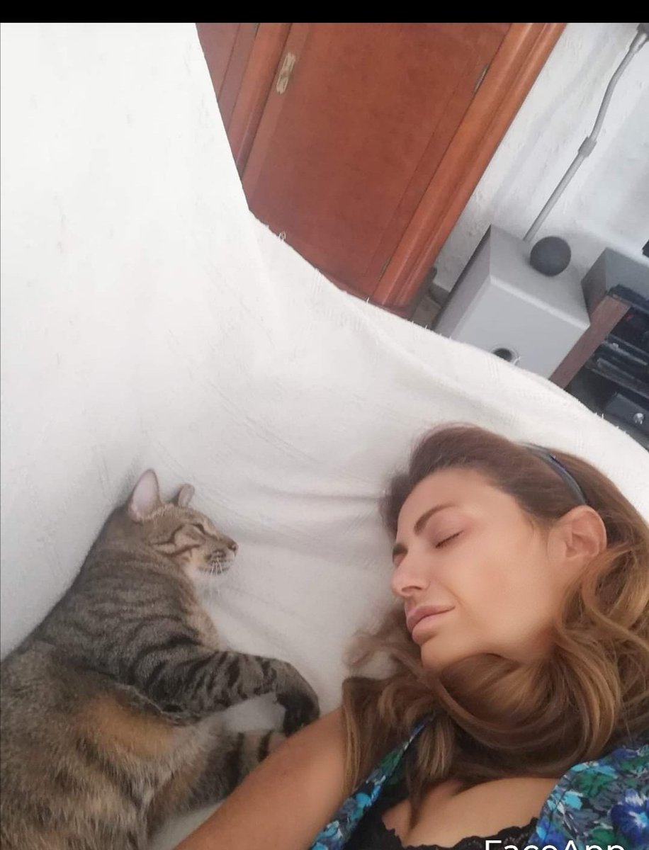 belmotilla's tweet photo. Feliz 😊 sábado, yo recuperándome. Gracias por preocuparse por mi #AngiGines ❤️ https://t.co/7sB60frt2W