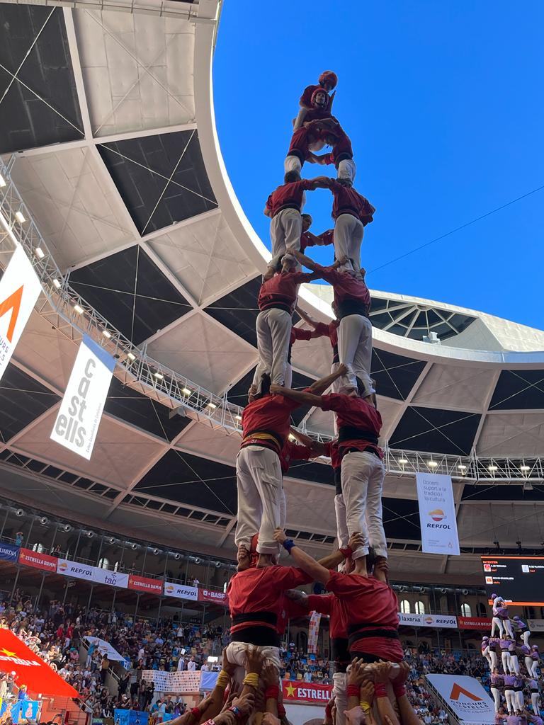 🔴⚫⚪ CONCURS DE CASTELLS DE TARRAGONA 2022
Iniciem la nostra actuació descarregant del 4d8!  ( Estrena de la temporada)
Som-hi Nens! 💪💪💪
#EmocióConcurs #JoFaigCastells #AM8ICIÓ
#arasíquesí #castellers #castelleres #som #somNens