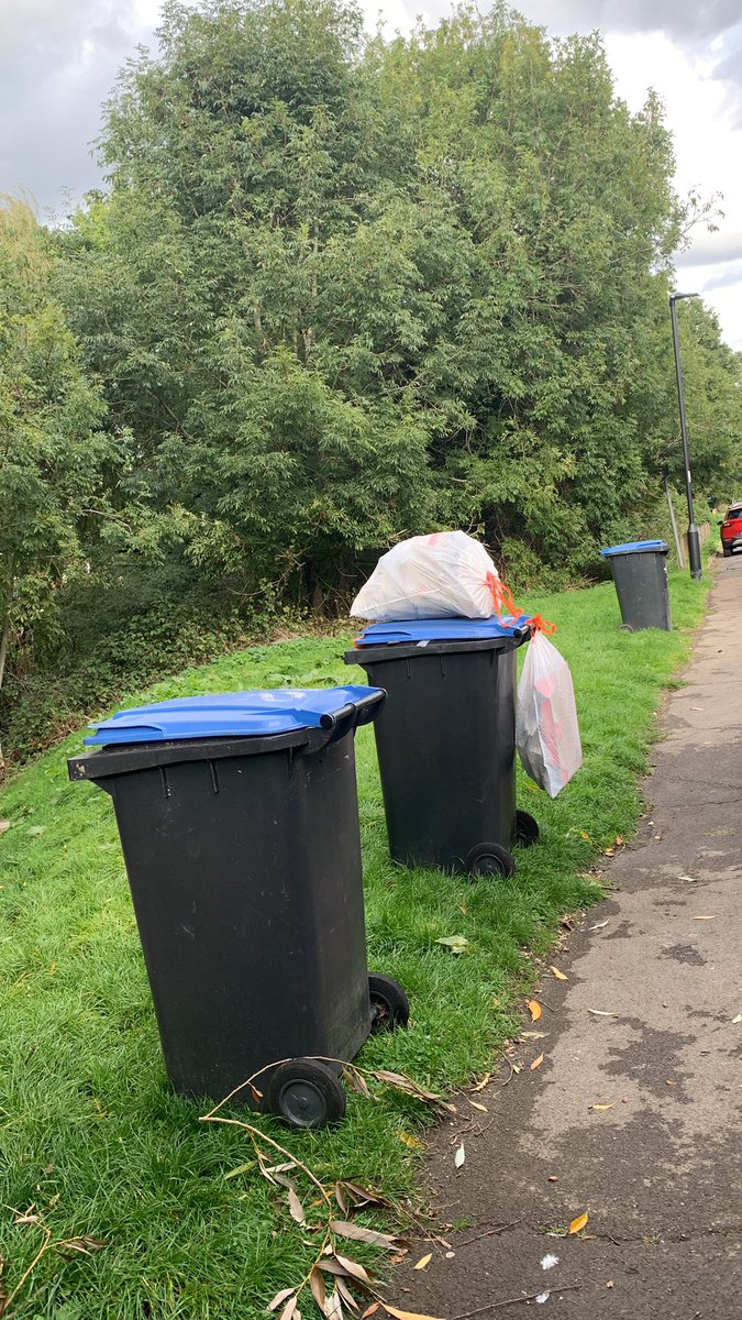 Absolutely atrocious service from <a href="/EnfieldCouncil/">Enfield Council</a> now missed 7 out of 8 Recycling collections and the latest still not picked up even after notifying them. Direct Debit will now be stopped after warning them.