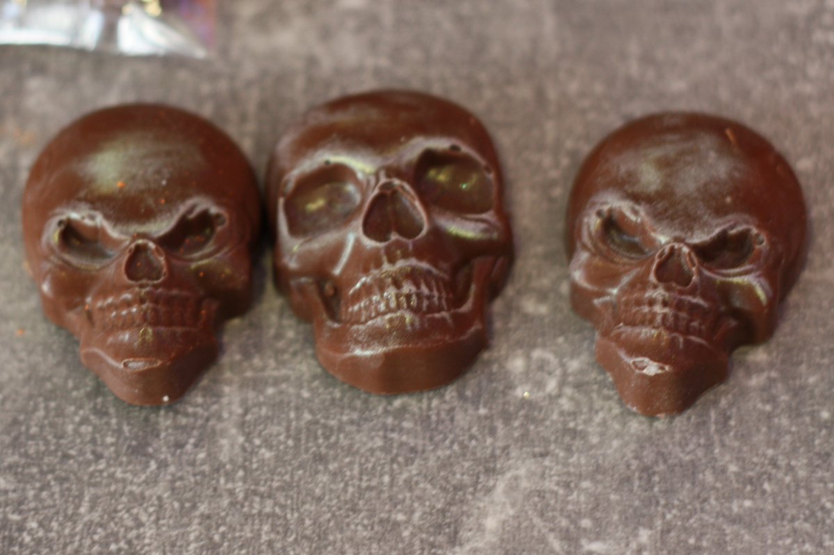 Cockington Chocolate tweet media