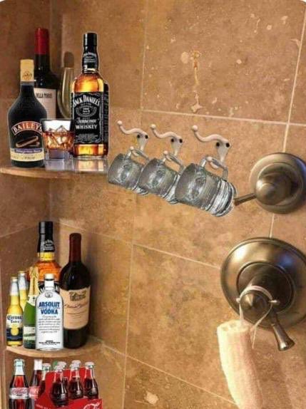 hvgoenka's tweet photo. An old man was told by his doctor to install a side bar in the bathroom for support…😀😀😀 https://t.co/77xHrqoxQD