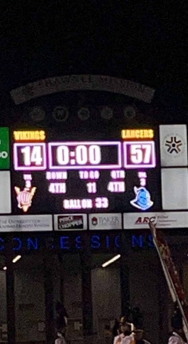 Coach_Carl_OE's tweet photo. Great team Win last night!! https://t.co/ZEkT3OTXZi