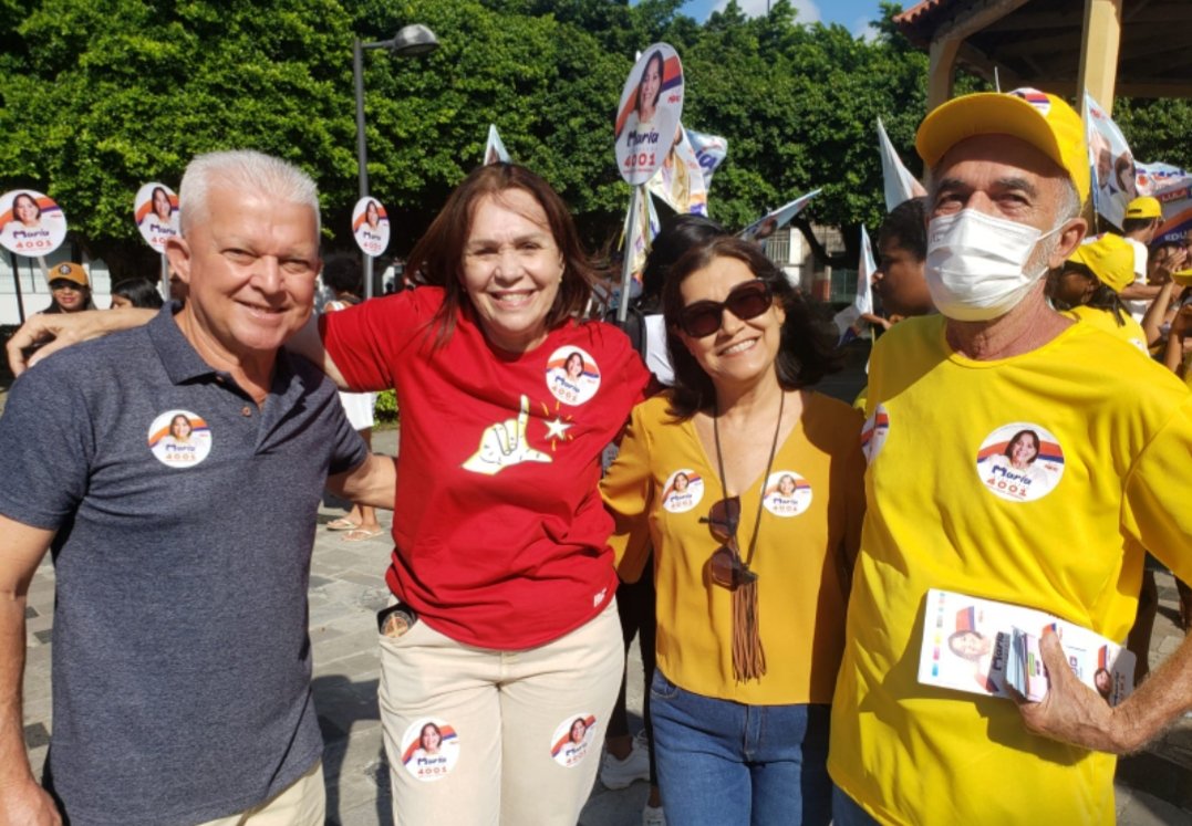 ProfaMariaPE's tweet image. Agora pela manhã, no município de Moreno, a cidade onde me criei e estava panfletando e conversando com as pessoas da cidade.

#ProfessoraMariaJoséDeSena #Educação #Pernambuco #PernambucoMeuPaís #4001