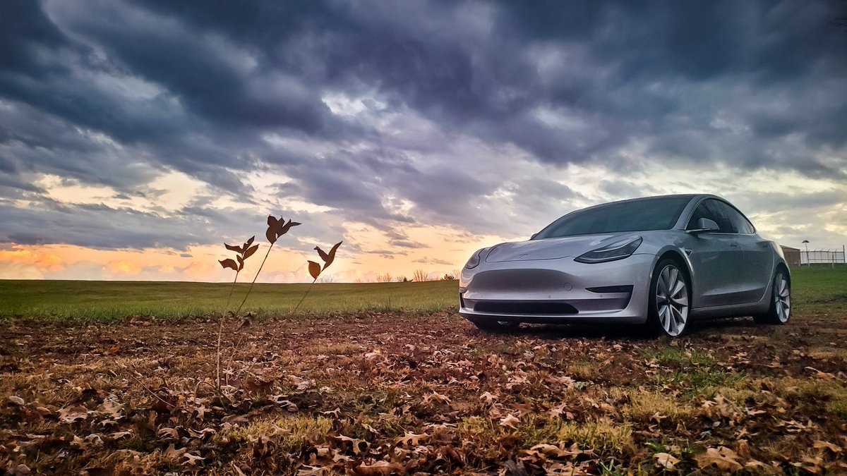TesCalendar1's tweet photo. Happy October everyone! Enjoy this amazing picture by @nickwhoward that is featured this month in the 2022 TesCalendar!
Get your 2023 TesCalendar now at https://t.co/elqJKD9zlq! https://t.co/ZsHOLCdahD