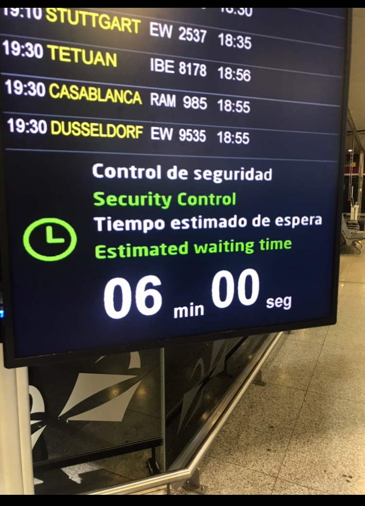 SpongeRob_NL's tweet photo. In 6 minuten door de security op MalagaAirport, lesje voor #schiphol 😊 #schipholchaos #malagaairport https://t.co/t6iKR8WAoR