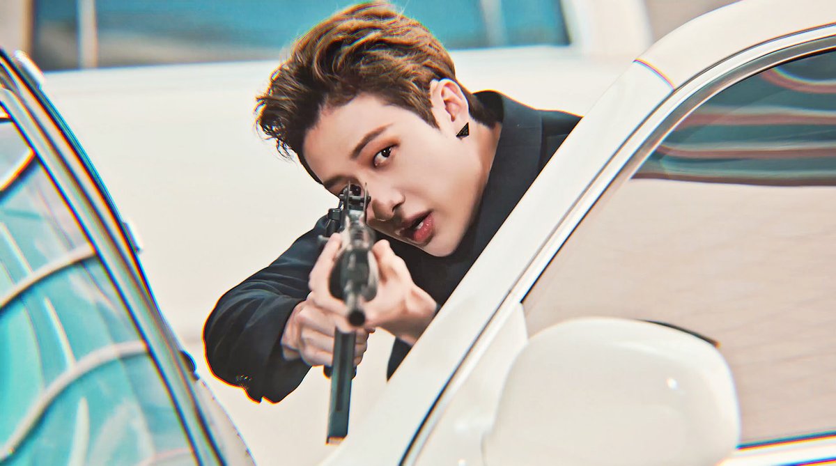 skzshots's tweet photo. Give Me Your TMI - Bang Chan https://t.co/Pq39uGWAhp