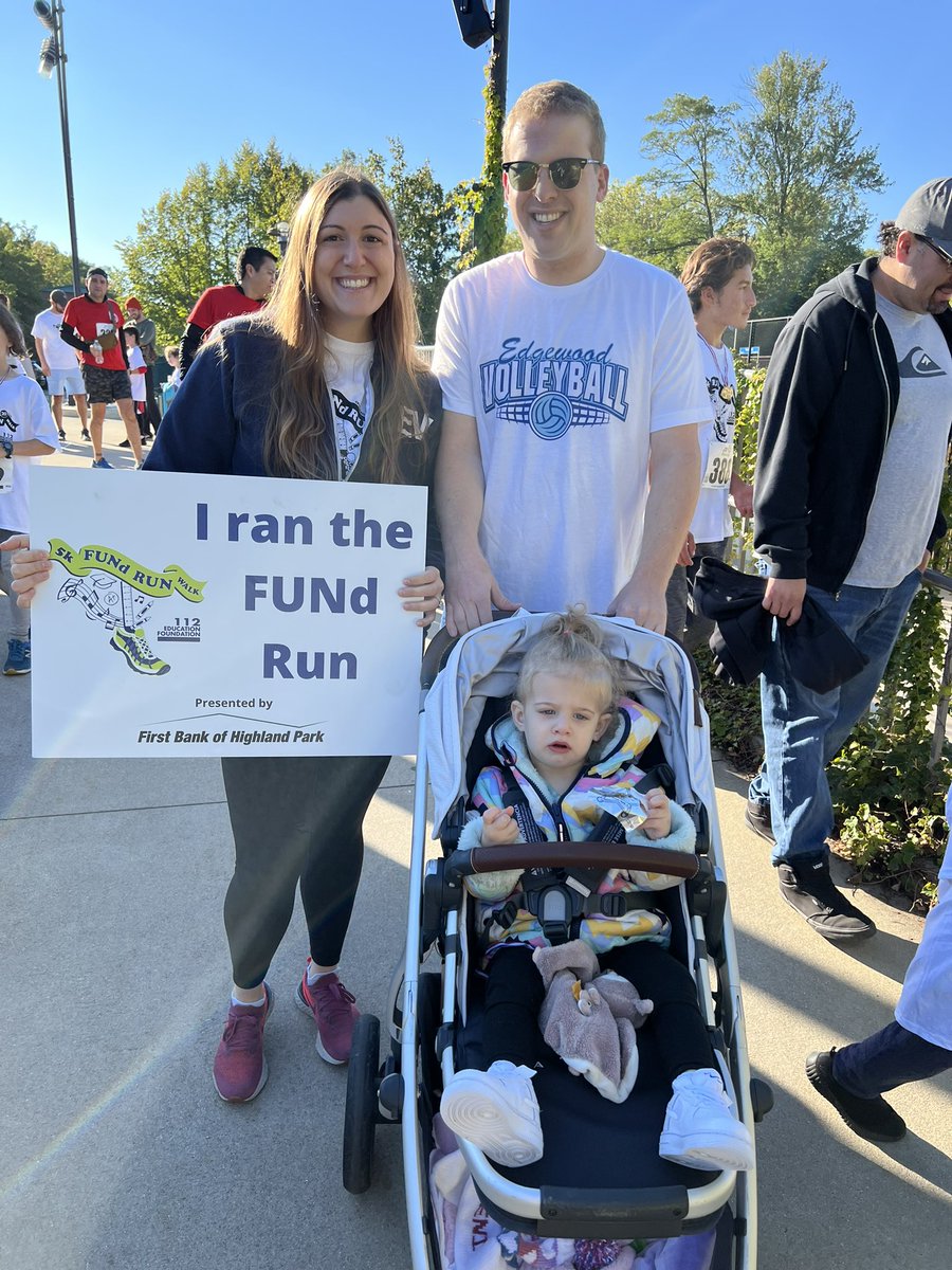 ari_gleicher's tweet photo. We had the best morning at the #FUNdRun2022! @112foundation #epiceagles #112Leads https://t.co/AuLyBgjTB8