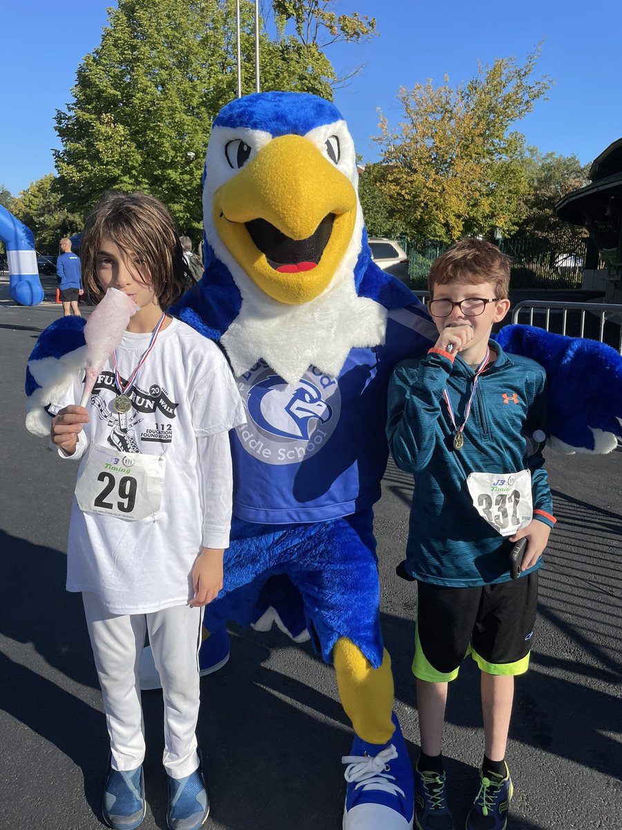 Edgewood Middle School PTO (@pto_edgewood) on Twitter photo Great day for the 112 Foundation FUNd Run with Eddie the Eagle! <a href="/112foundation/">112 Education Foundation</a> <a href="/Edgewood112/">Edgewood Middle School</a> Great day for the 112 Foundation FUNd Run with Eddie the Eagle! <a href="/112foundation/">112 Education Foundation</a> <a href="/Edgewood112/">Edgewood Middle School</a>