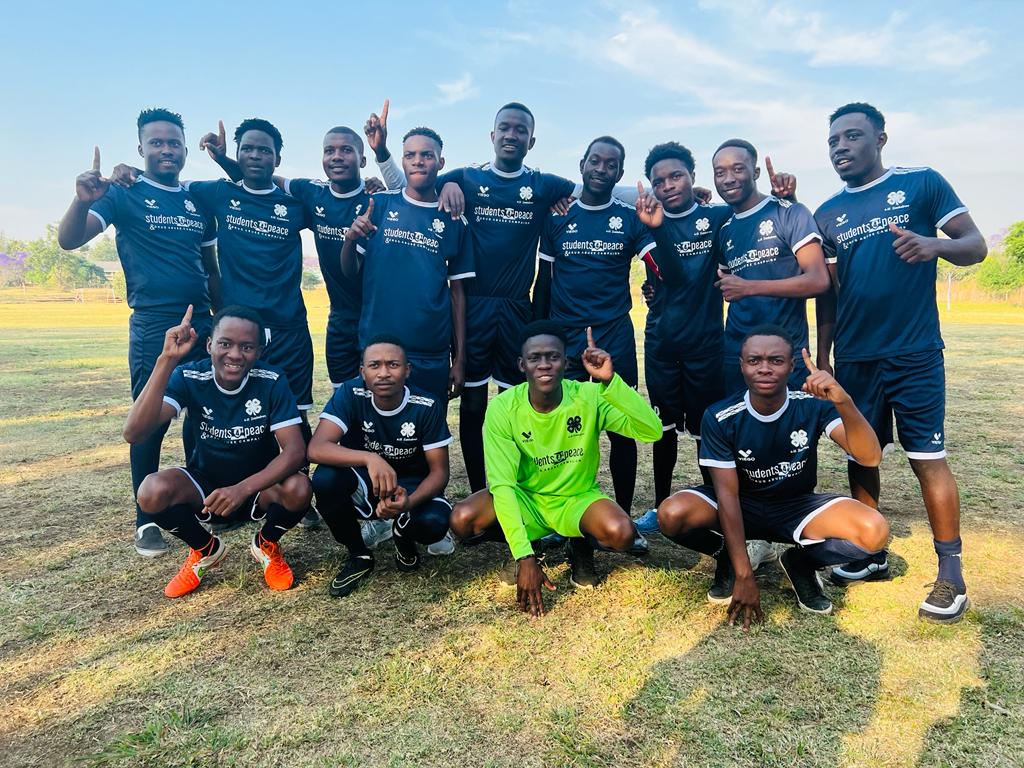 4hZimbabwe's tweet photo. Peace games between @zicosu_uz and @Zinasuzim at the University of Zimbabwe in our drive to promote cohesion and inclusivity amongst the students.
#Students4Peace
#Youth4Peace https://t.co/bNyOe4BjEd