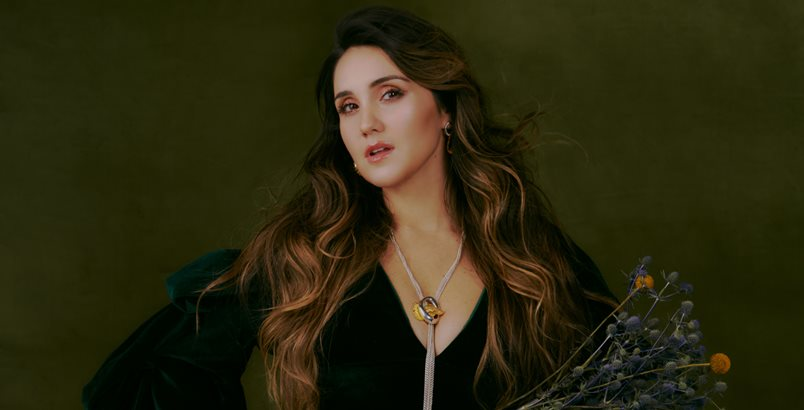 DMForoUnivision's tweet photo. 📸 @DulceMaria ❤️‍🔥 para la revista @GRAZIA_Magazin 🇧🇬 https://t.co/KkTuVqjI3l