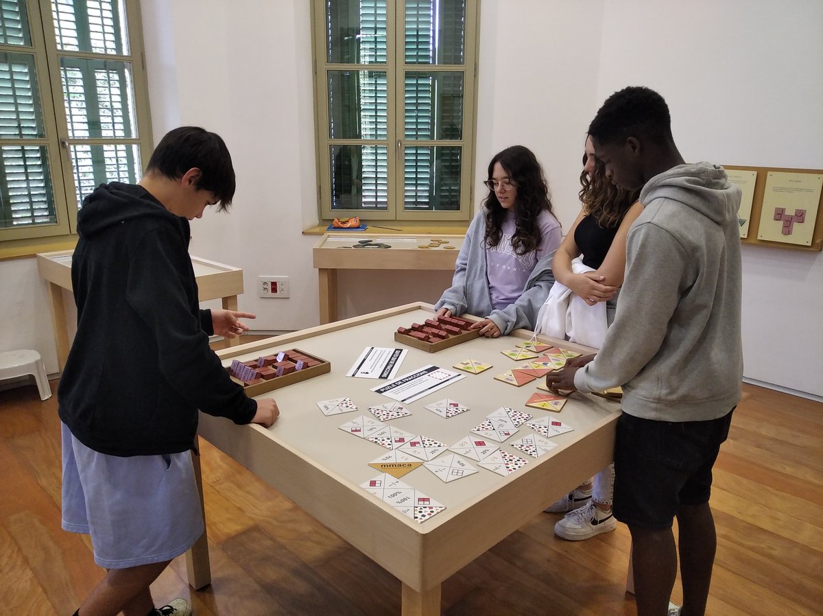 TorralboJosep's tweet photo. Aquest dimecres 28 de setembre sortida al Museu de Matemàtiques de Catalunya, dintre de les activitats de 4t d'ESO del projecte RCS amb el MMACA. Quin és el teu repte?@INS_Vilamajor https://t.co/Xn9PxEhuxc