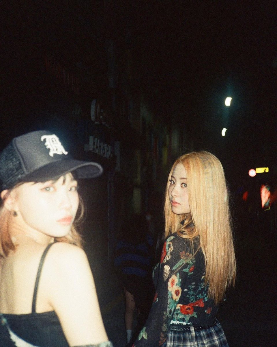 lesserafimpics_'s tweet photo. sakura instagram update https://t.co/9IFKuBFRVk