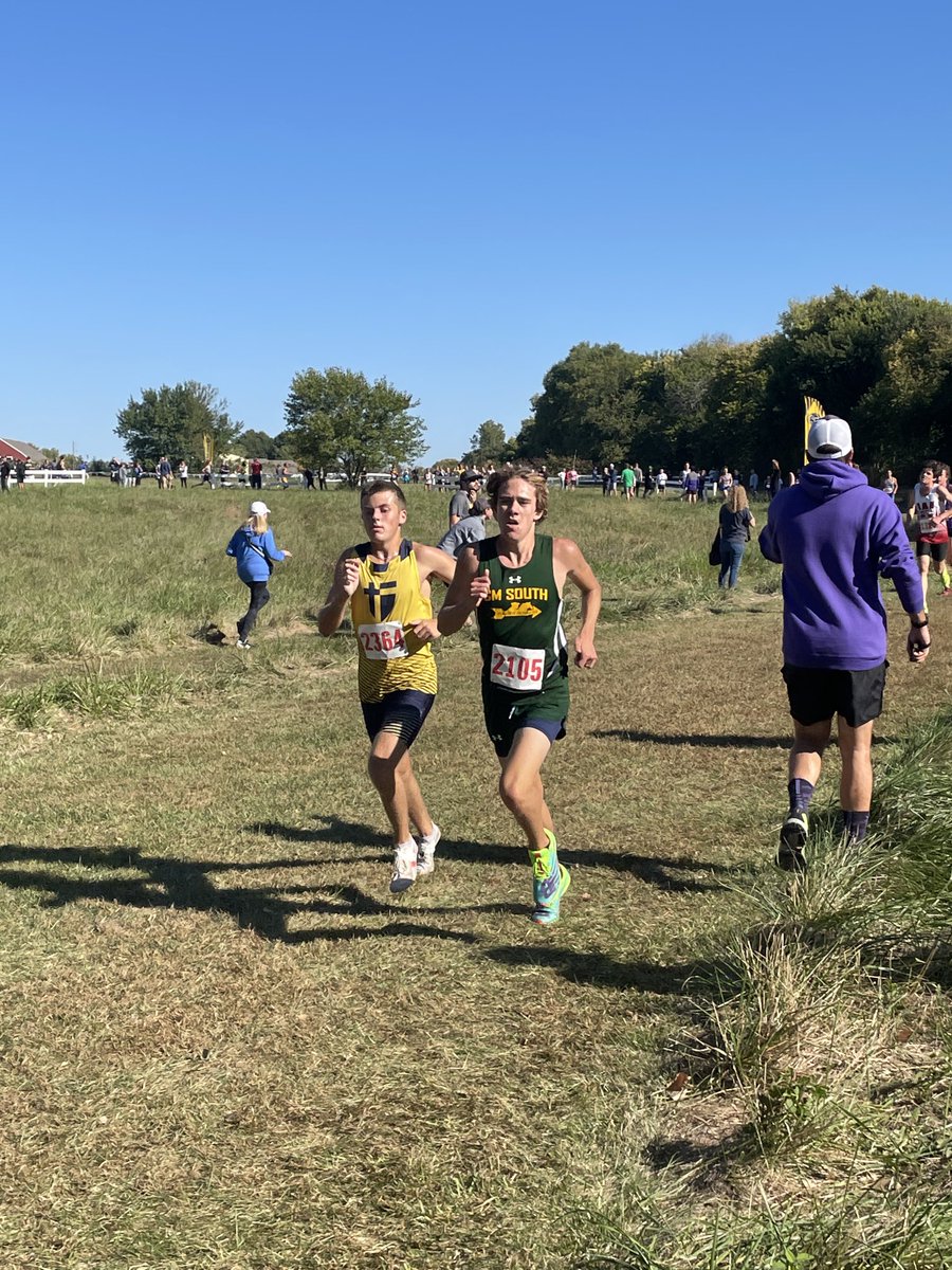 APBogart's tweet photo. @sms_tf varsity boys run at the Ray-Pec Invitational. #raiderrunners @SMSRaidersAD @SMSouthTDain https://t.co/5jzf95LJ4e