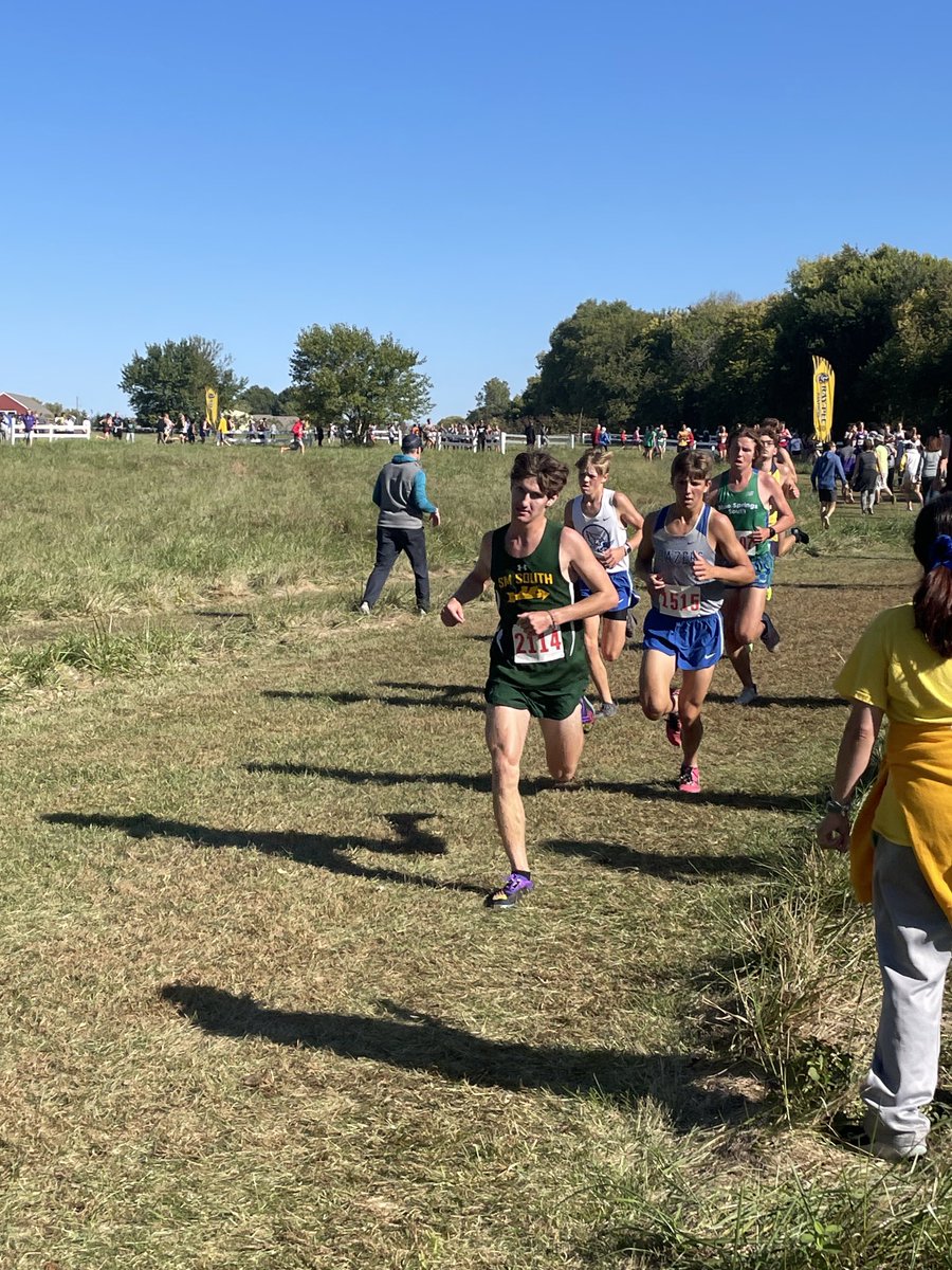 APBogart's tweet photo. @sms_tf varsity boys run at the Ray-Pec Invitational. #raiderrunners @SMSRaidersAD @SMSouthTDain https://t.co/5jzf95LJ4e