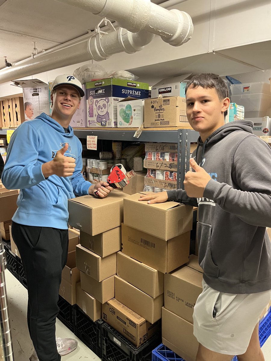 FrankMirandola's tweet photo. .⁦@PHSVBaseball⁩ is supporting the Northwest Compass food pantry this morning during #ProspectGives22 https://t.co/3qhYIJwYye