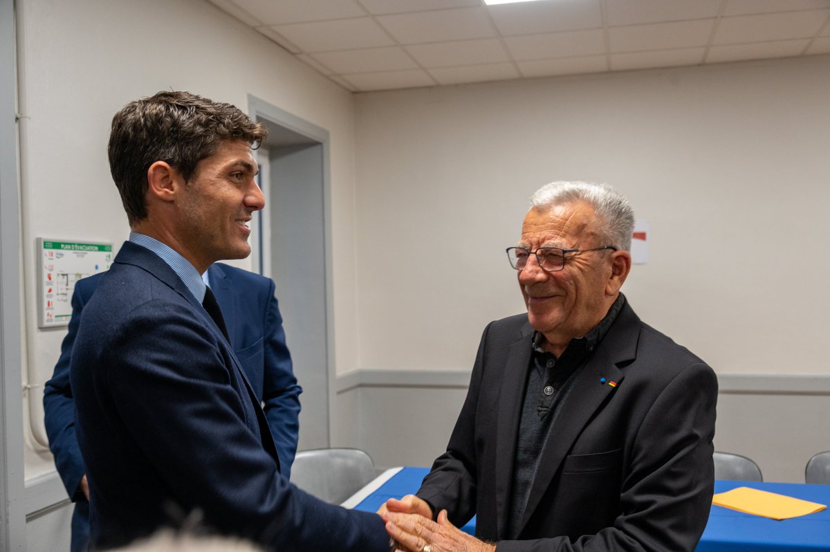 AurelienPradie's tweet photo. Merci à tous pour votre enthousiasme hier soir dans la Vienne. Un espoir est possible ! Vous ne voulez pas rejouer les matchs du passé. Partout vous me le dites. En avant !

Merci cher @NEDELECRonan1 pour ton invitation et ton accueil. https://t.co/1gmcDOaRwZ