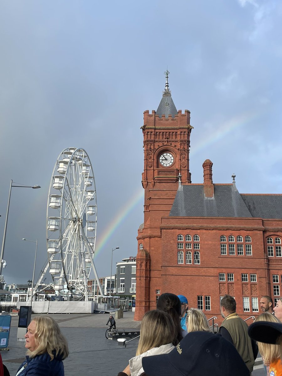 A real privilege to walk with <a href="/3dadswalking/">3DadsWalking</a> to the Senedd today. They’re such an inspiration and their petition is so important (do go and have a look). A cause very close to my heart with <a href="/BronwensWish/">Bronwen’s wish</a> #SuicidePrevention #MentalHealthAwareness <a href="/PAPYRUS_Charity/">PAPYRUS</a> 🌻