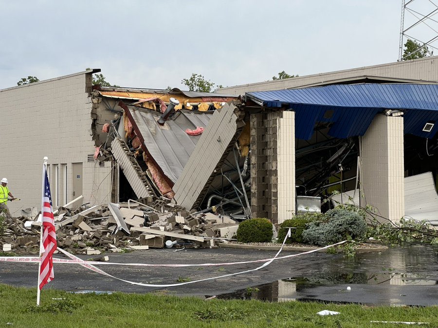 Humpday Hangout: When Your Static Plans Fail fireengineering.com/hangouts/humpd… via <a href="/fireengineering/">Fire Engineering</a> <a href="/GoshenFD18/">Goshen Township FD</a> <a href="/GTFDCHIEF18/">Steve Pegram</a> <a href="/IAFC/">IAFC</a> <a href="/FireInstructors/">ISFSI</a> <a href="/OhioFire/">Ohio Fire Marshal</a> <a href="/Ohio_pro_ffs/">Ohio Fire Fighters</a> <a href="/GPFFA4752/">Goshen Firefighters</a> #Tornado #firefighters