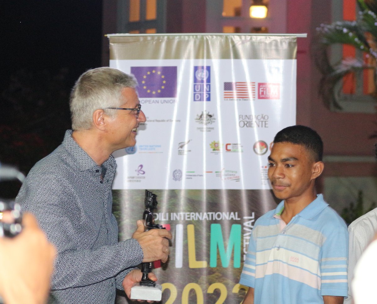 EU_TimorLeste's tweet photo. And the winners of the #Diff22 National Short Film Competition are:
1st Winner:
Stand Down
by GPK
2nd Winner:
Hau Nia Mundu Sai Nakukukun
by Matebian Production
3rd Winner:
Momentum
by Bihanna-Production
DIFF Motivation Award:
AHDMTL 
@eu_eeas  @EU_Partnerships #timorleste https://t.co/Ilc8yKOccp