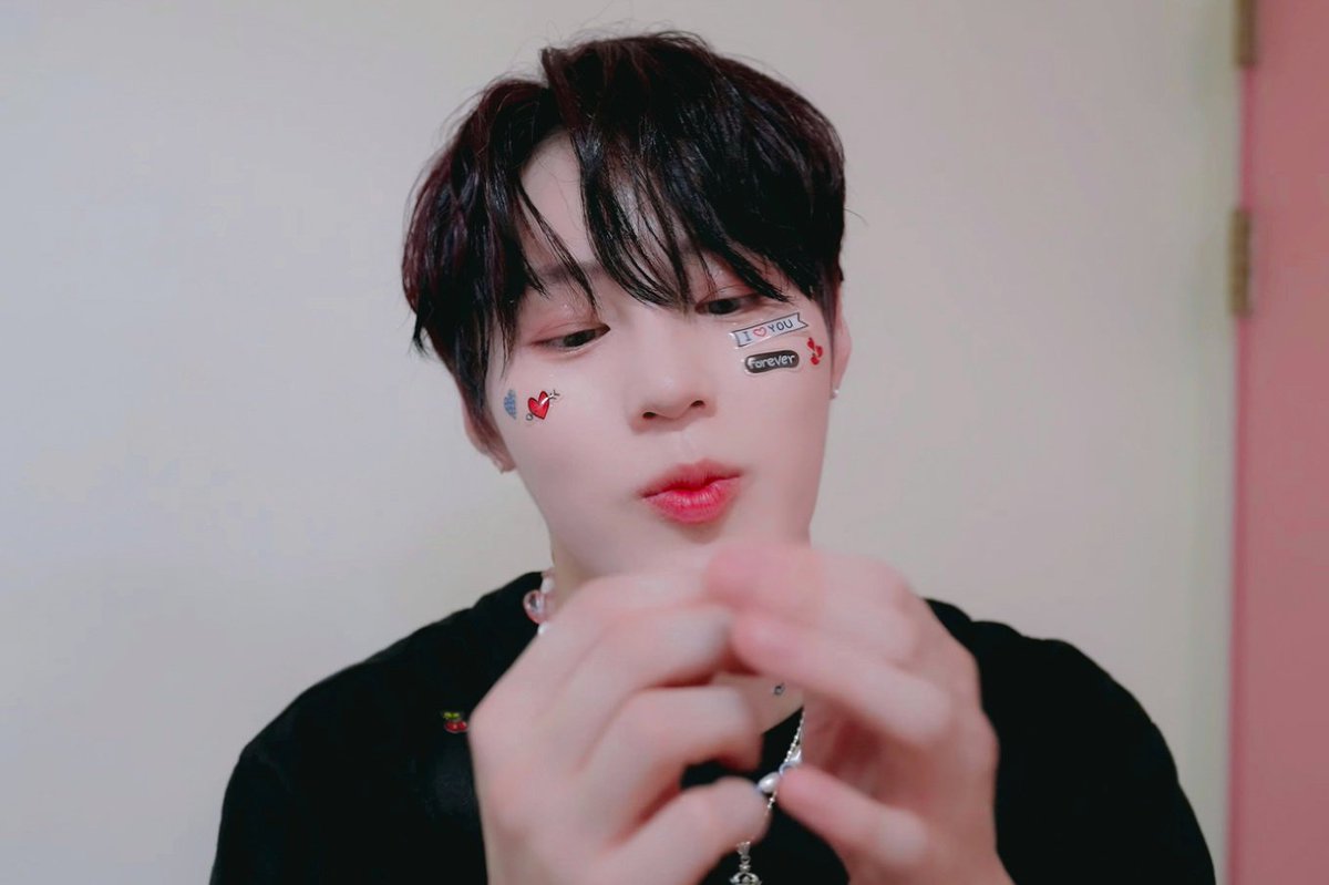 cloud_cream94's tweet photo. 221001 #하성운 #HASUNGWOON https://t.co/xXF6kMuRwT