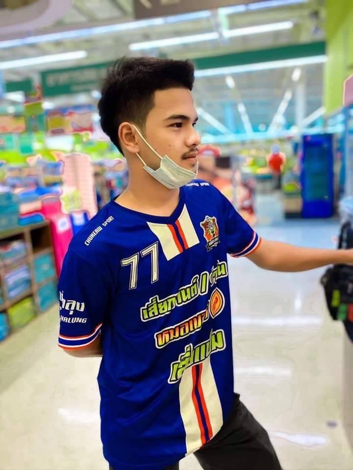 ชื่อไรแล้วจำไม่ได้ (@chxrlwcmd1) on Twitter photo 