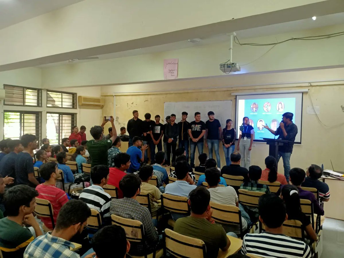 gec_patan's tweet image. Students were enlightened with some fantastic launch  by Code Hives Team  on  Git and Github 
Website: codehives.gecpatan.ac.in 
(Part 2)

#git #github #gitexpert #gitworld #githash #gittag #gitcode #git_ance #gitops #git_ator
#codehivesgecp
#codehives